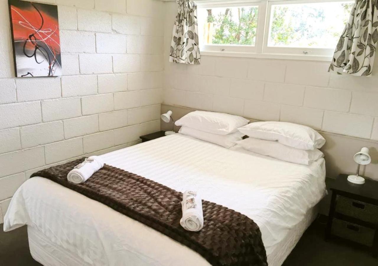 Sapphire Springs Holiday Park And Thermal Pools Katikati Exteriör bild